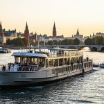Билеты на прогулки по Москве-реке: как выбрать маршрут, причал и формат поездки